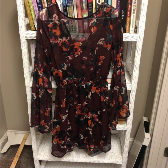 Abercrombie & Fitch Bell Sleeve Floral Dress - Picture 6 of 7